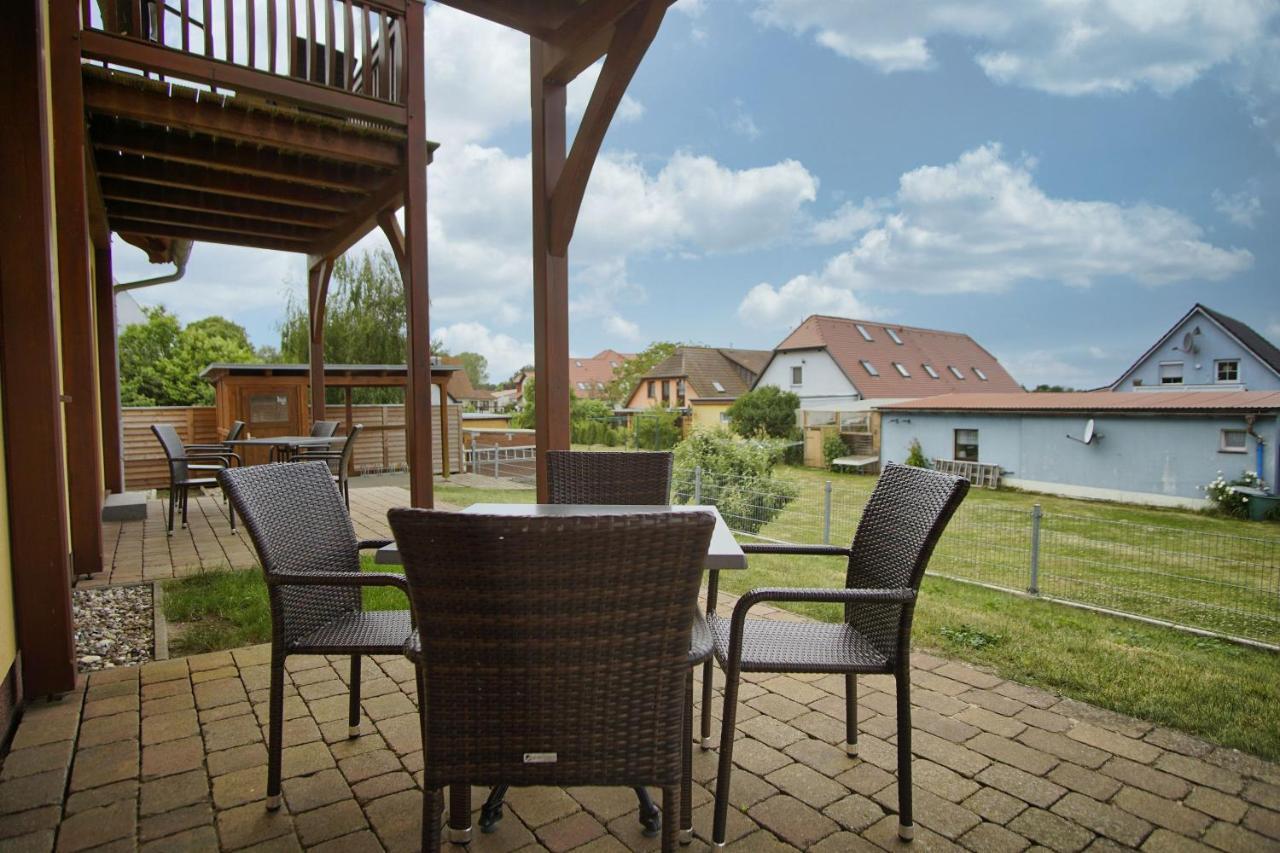 Schicke Fewo Mit Terrasse, Gratis Nutzung Vom Ahoi Erlebnisbad Und Sauna In Sellin - Haus De Niege Wech Fewo 02 ثيسو المظهر الخارجي الصورة